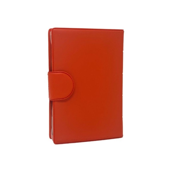 Pilulier hebdomadaire dans sa pochette orange